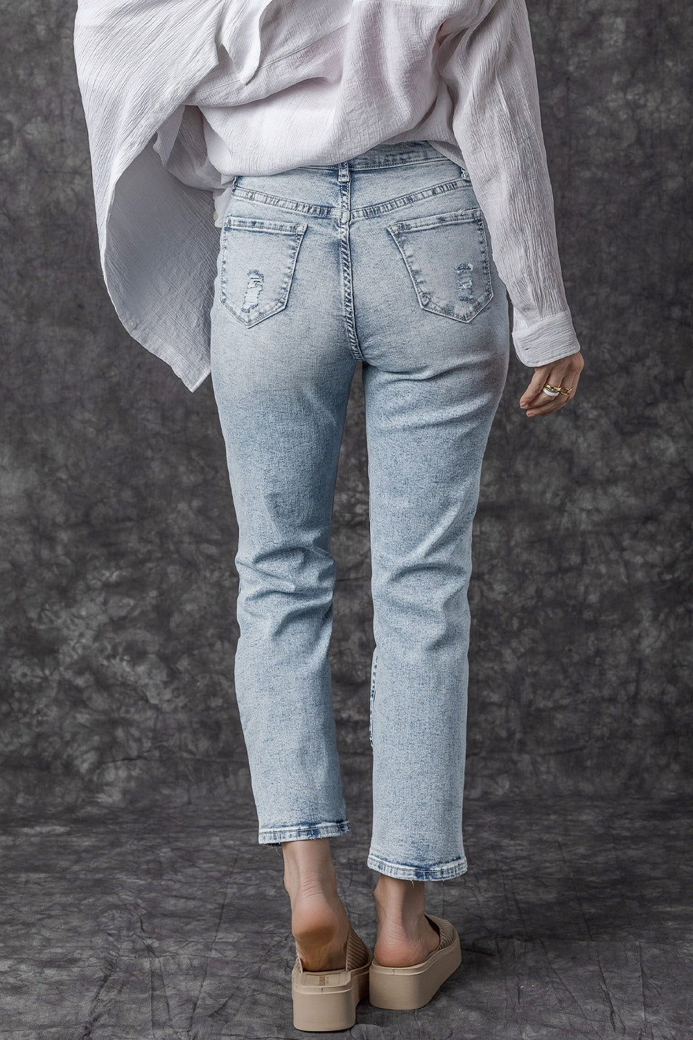 Distressed High Waist Jeans